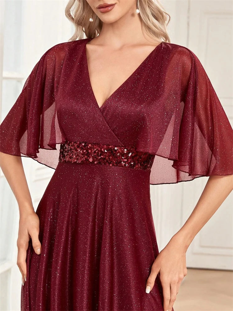 Dámské elegantní plesové šaty