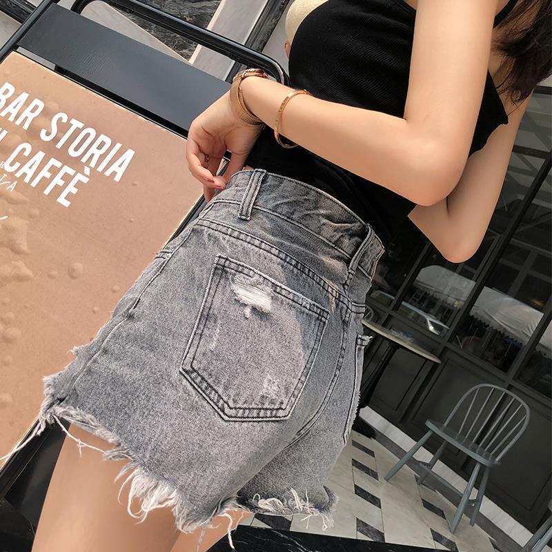 Dámské stylové denim kraťasy
