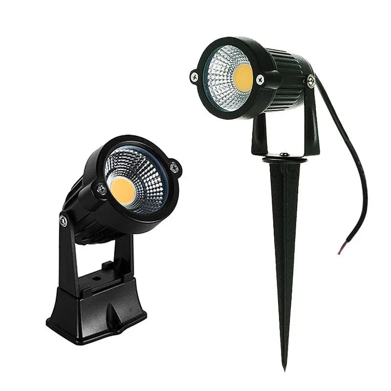 LED lampa na trávník