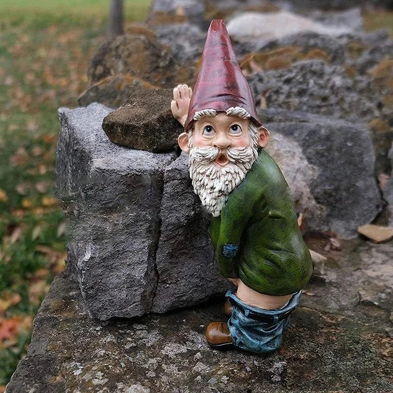 Vtipná socha trpaslíka