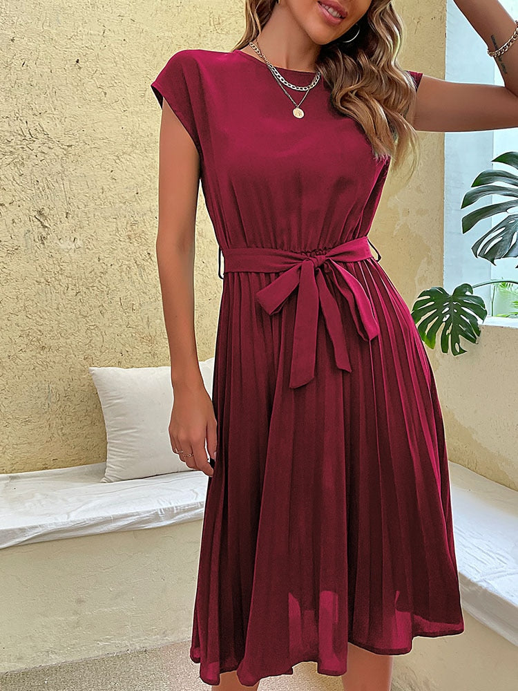 Dámské elegantní šaty s krátkým rukávem