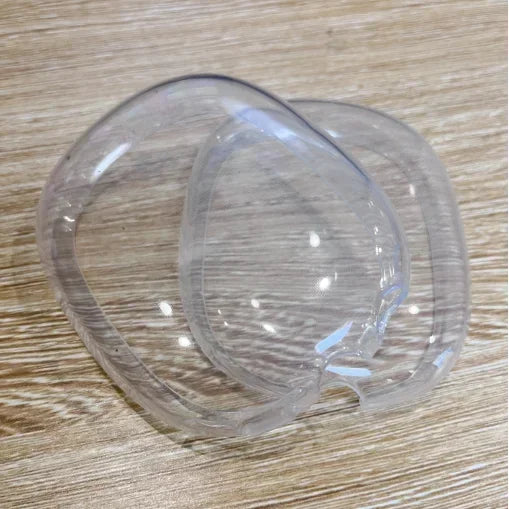 Obal a náušníky na AirPods Max