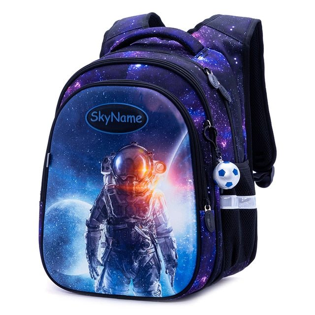 Školní ortopedický batoh s fotbalovým míčem