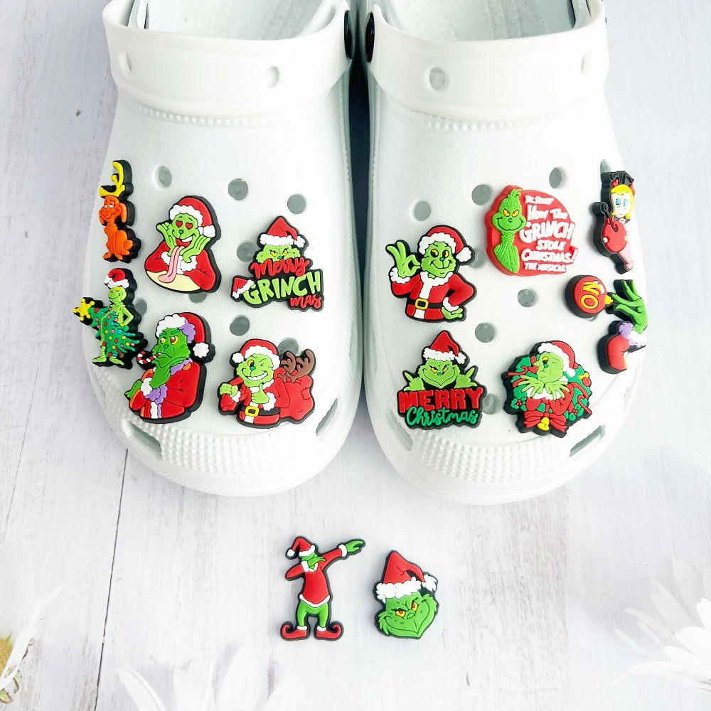 Grinch doplňky na crocs