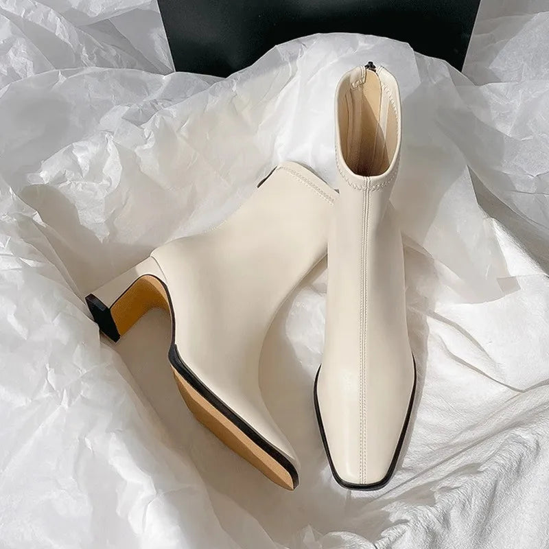 Dámské elegantní kozačky