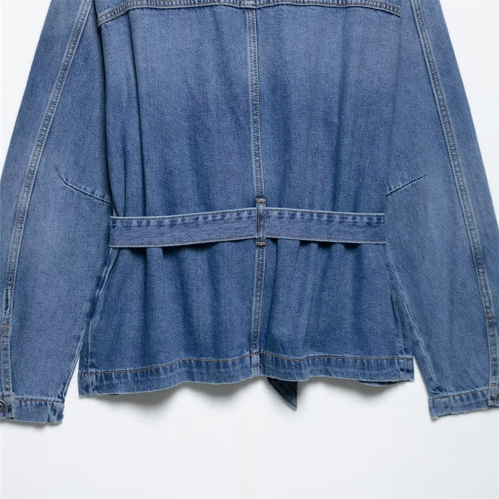 Dámská denim bunda s páskem