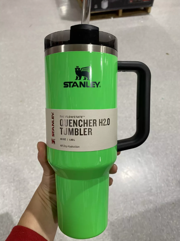 Stanley cup láhev