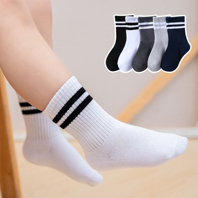 Set barevných dětských ponožek