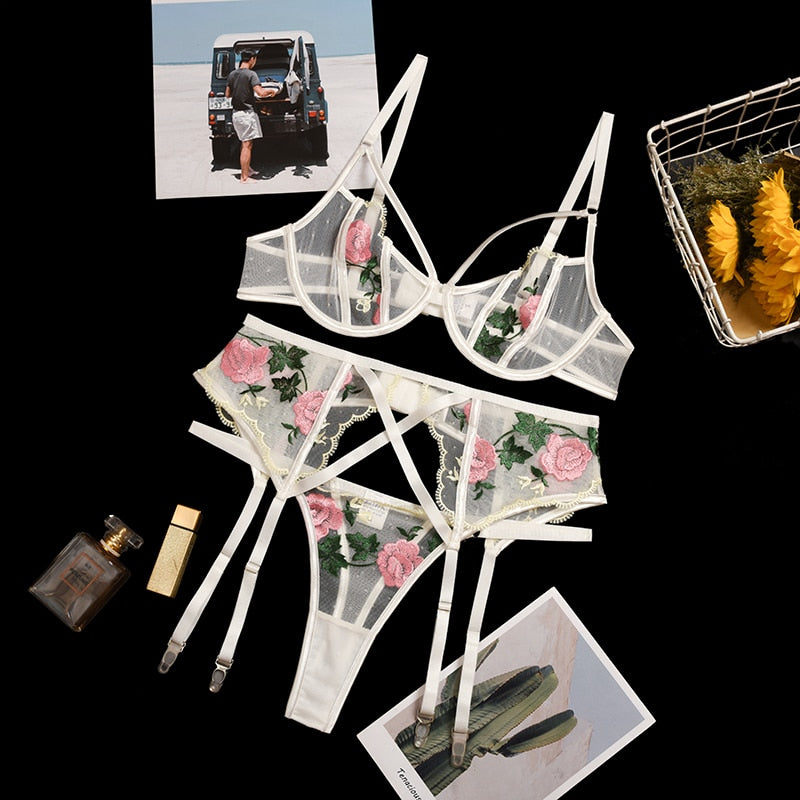 Set spodního prádla s květinami