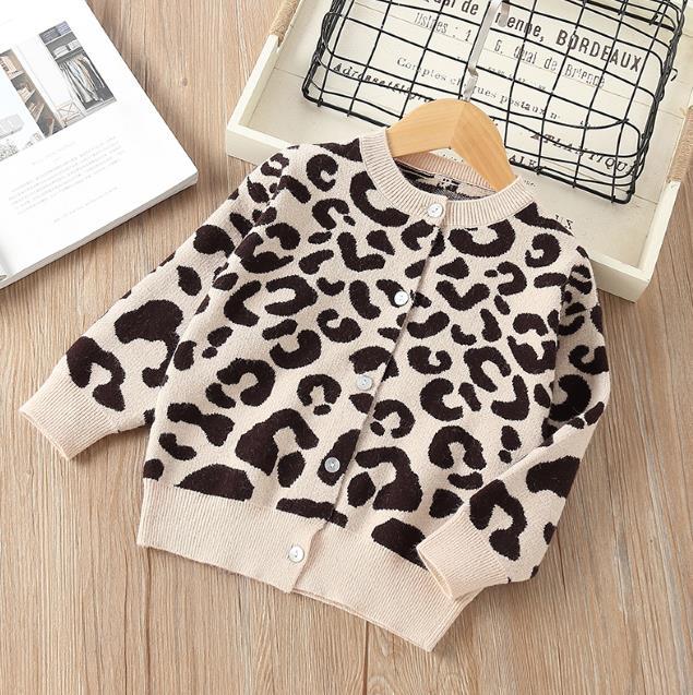 Dívčí leopardí svetr na knoflíky