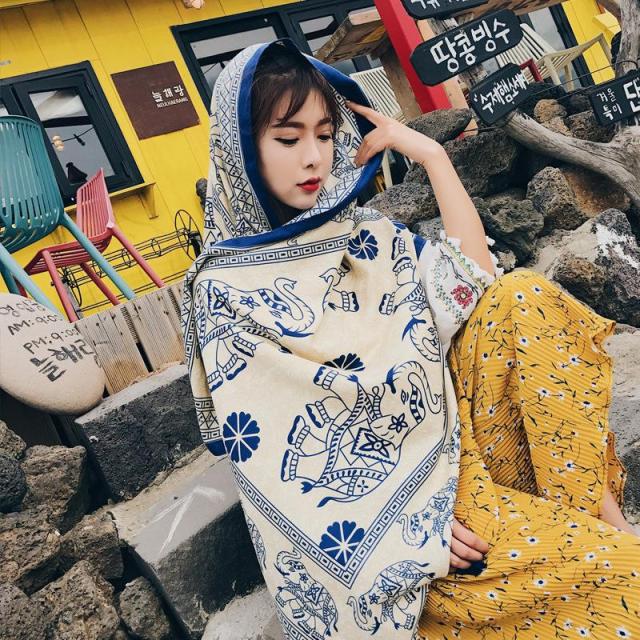 Dámský různobarevný přehoz Mandala