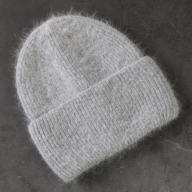 Pohodlná teplá zimní čepice