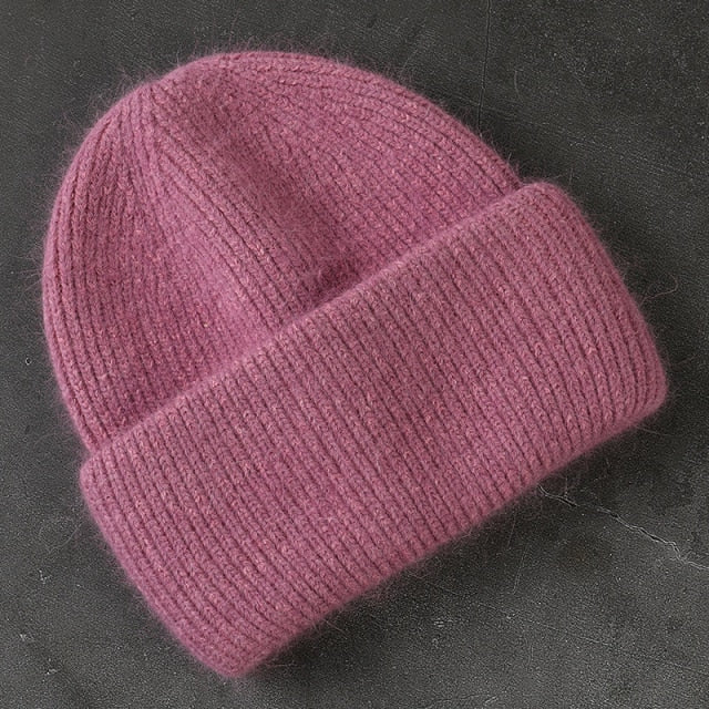 Pohodlná teplá zimní čepice