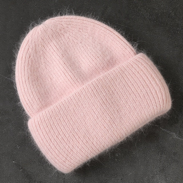 Pohodlná teplá zimní čepice
