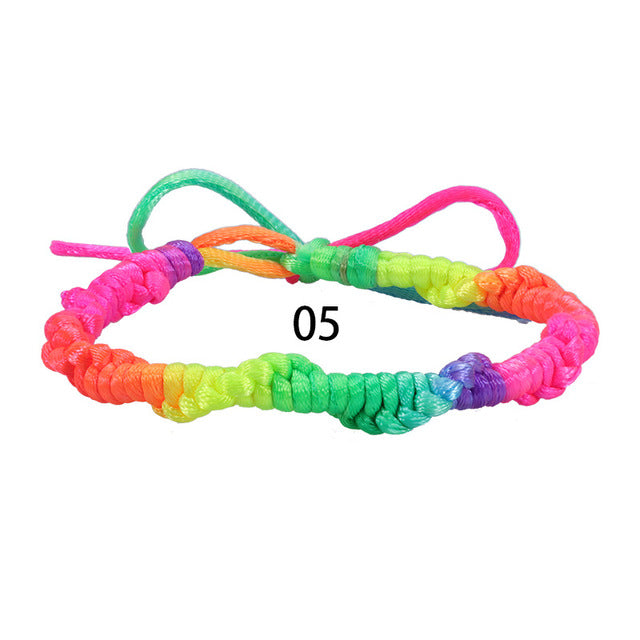 Minimalistické LGBT+ náramky
