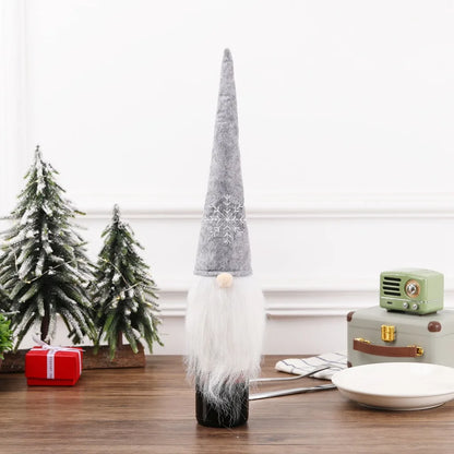 Dekorace skřítka na láhev