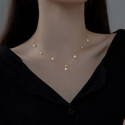 Dámský elegantní náhrdelník