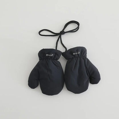 Dětské palčáky s provázkem