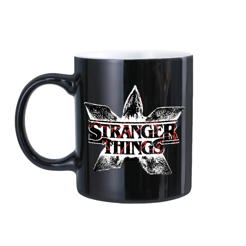 Hrnek Stranger Things