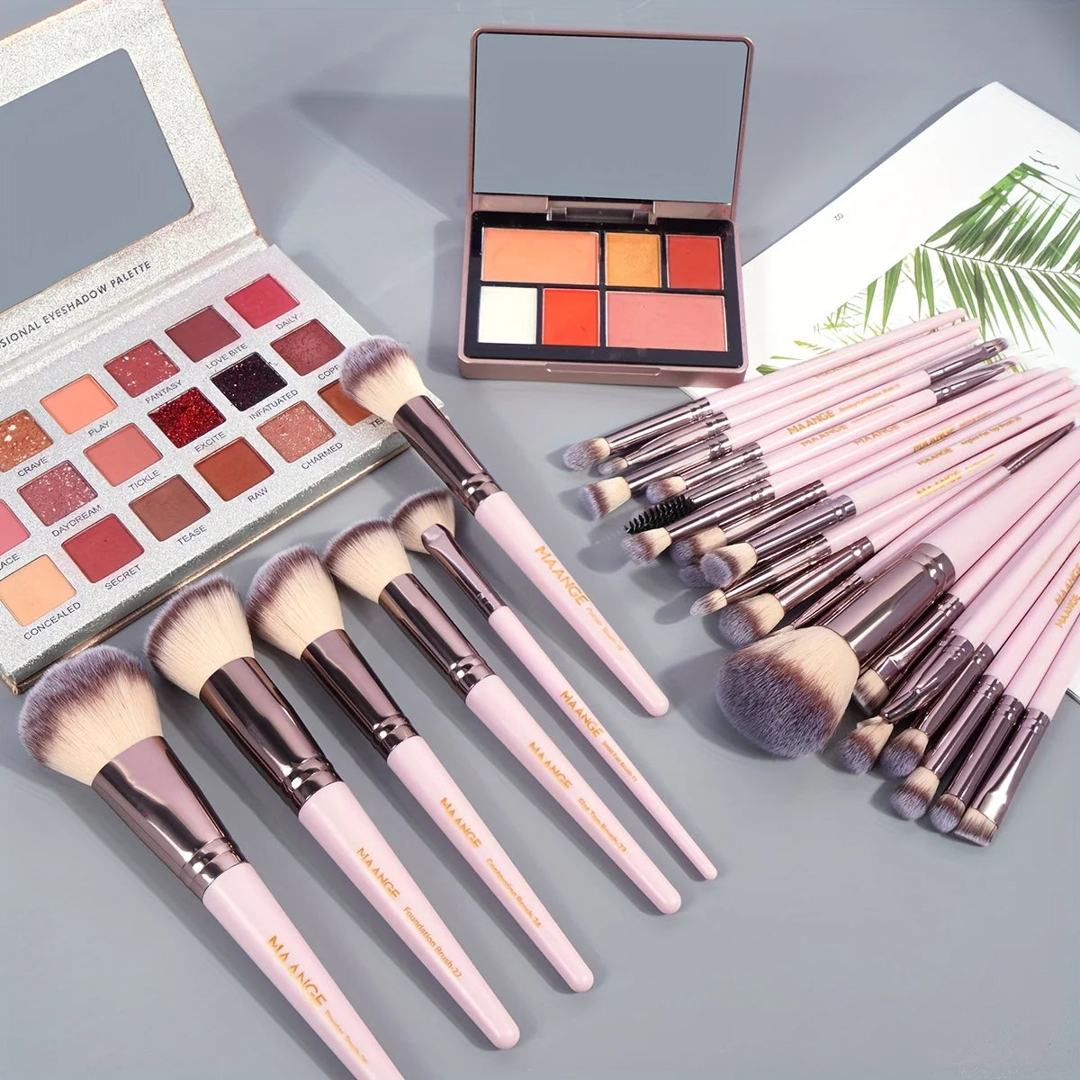 Set štětců na makeup 30 ks
