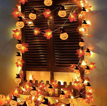 LED řetěz s listy na Halloween