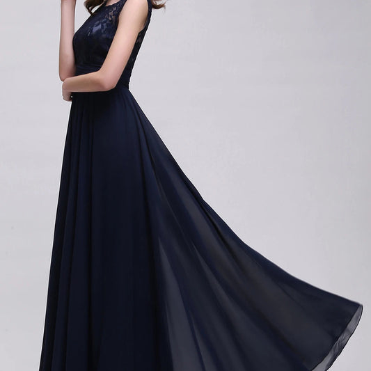 Plesové černé šaty