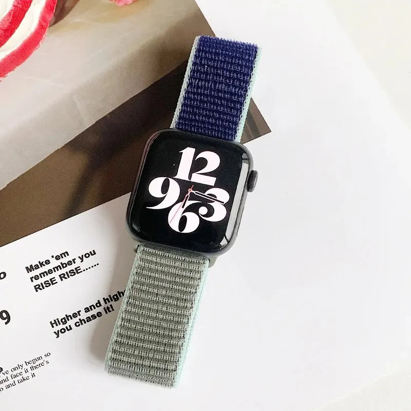 Nylonový řemínek na Apple Watch