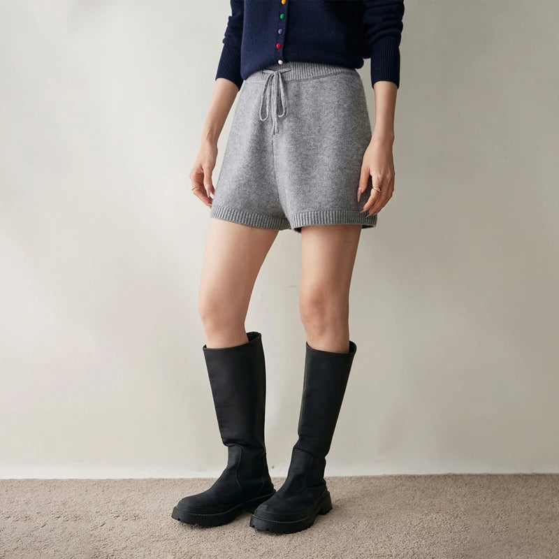 Dámské šortky s kašmírem