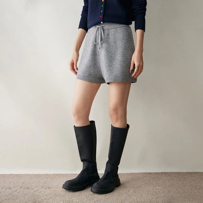 Dámské šortky s kašmírem