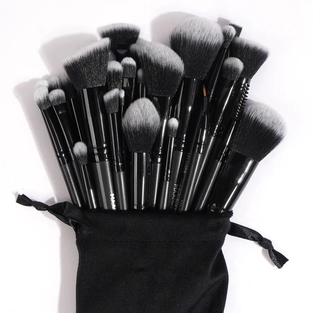 Set štětců na makeup 30 ks