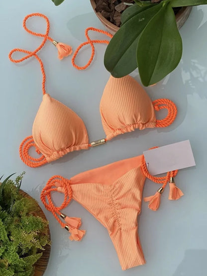Dámské barevné bikiny