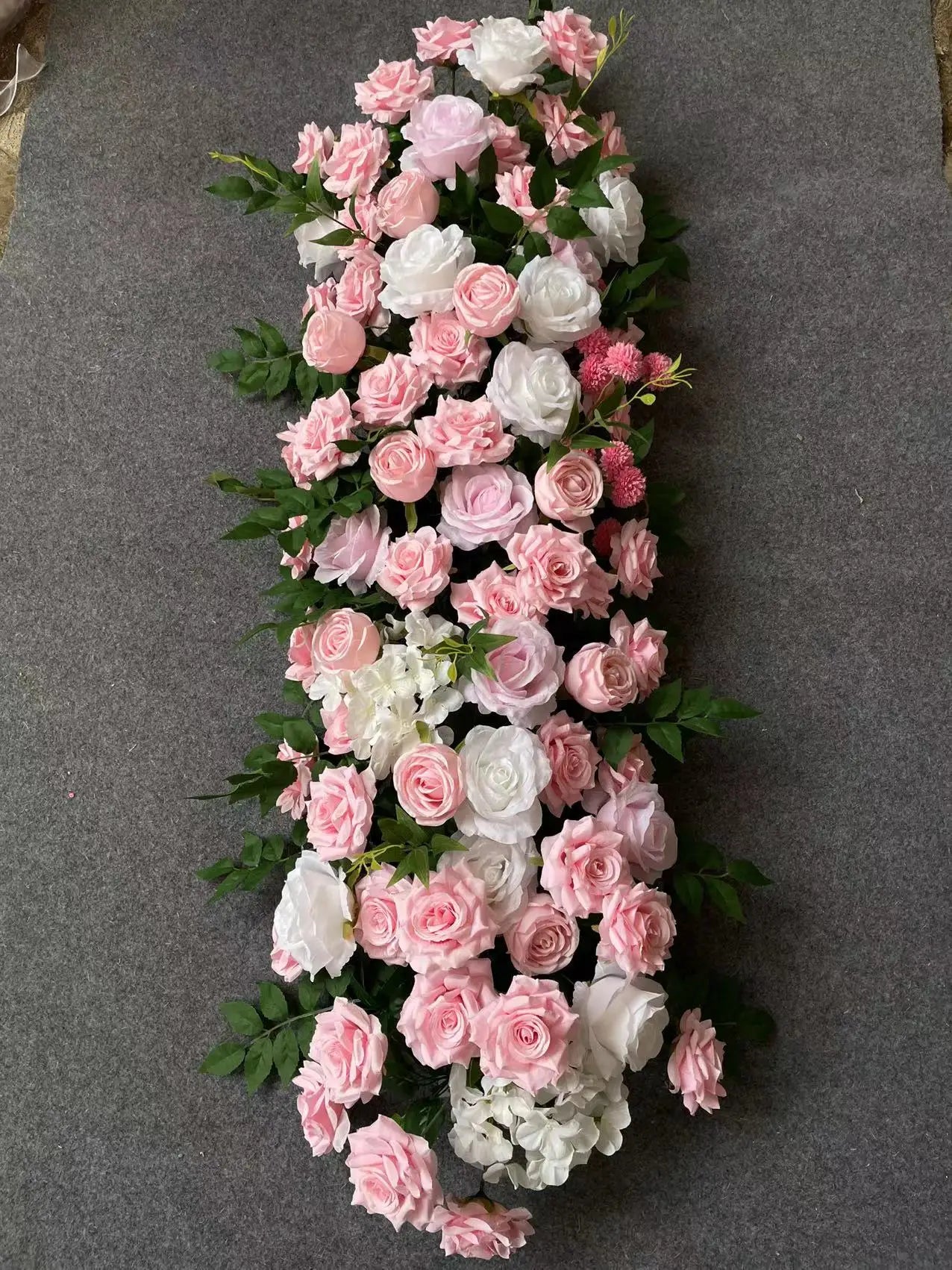 Umělý řetěz z růží