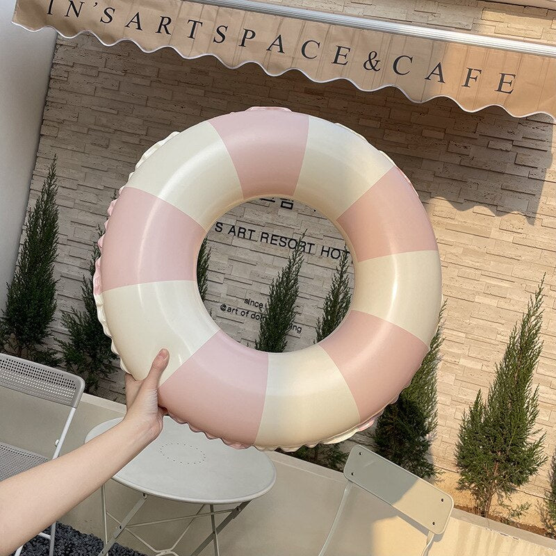 Nafukovací kruh na plavání