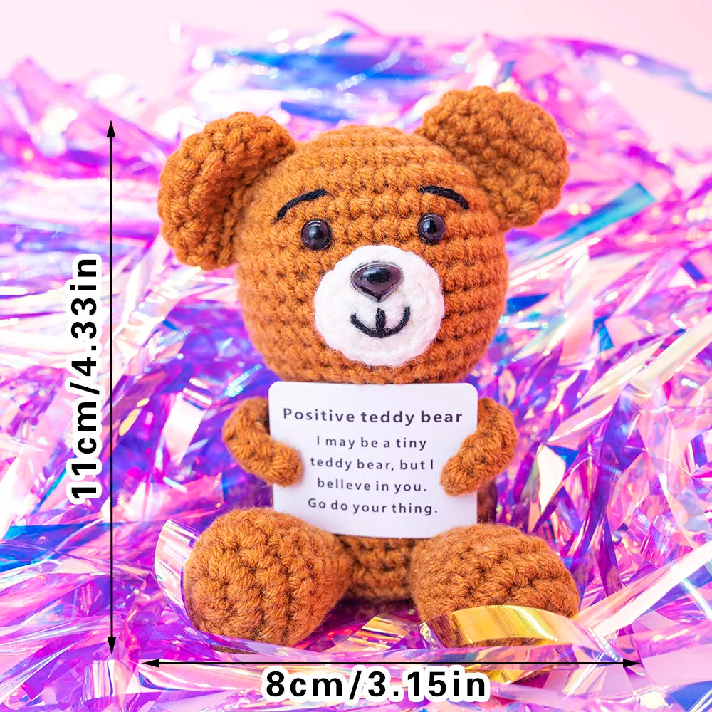 Háčkovaná hračka s pozitivní zprávou