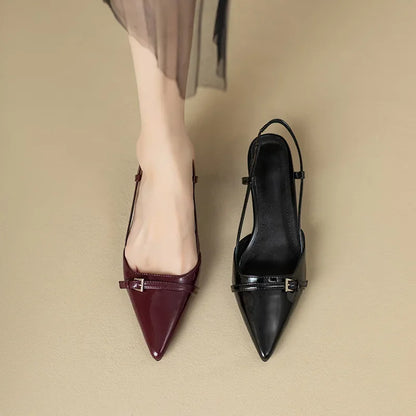 Dámské kitten heels s přezkou
