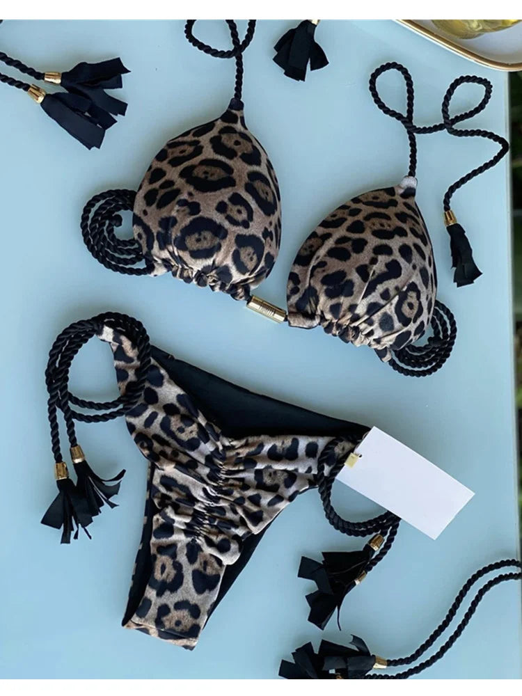 Dámské barevné bikiny