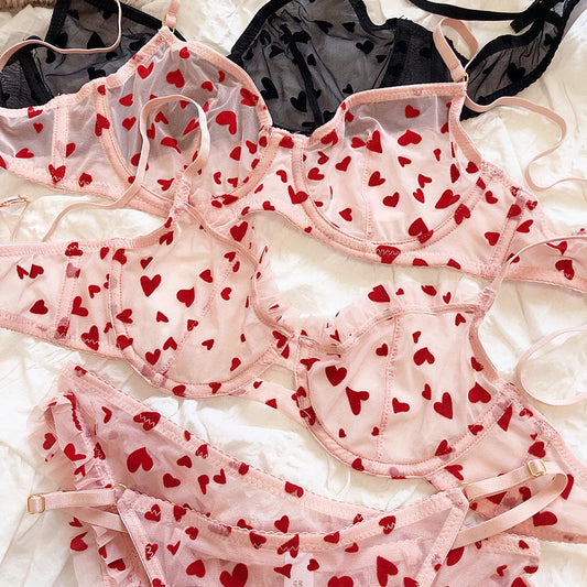 Set spodního prádla se srdíčky