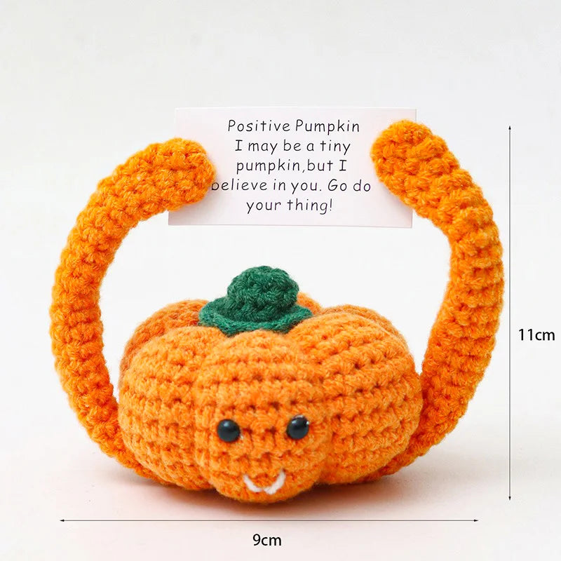 Háčkovaná hračka s pozitivní zprávou