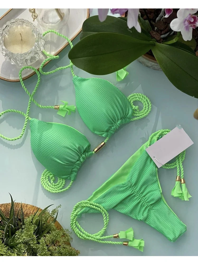 Dámské barevné bikiny