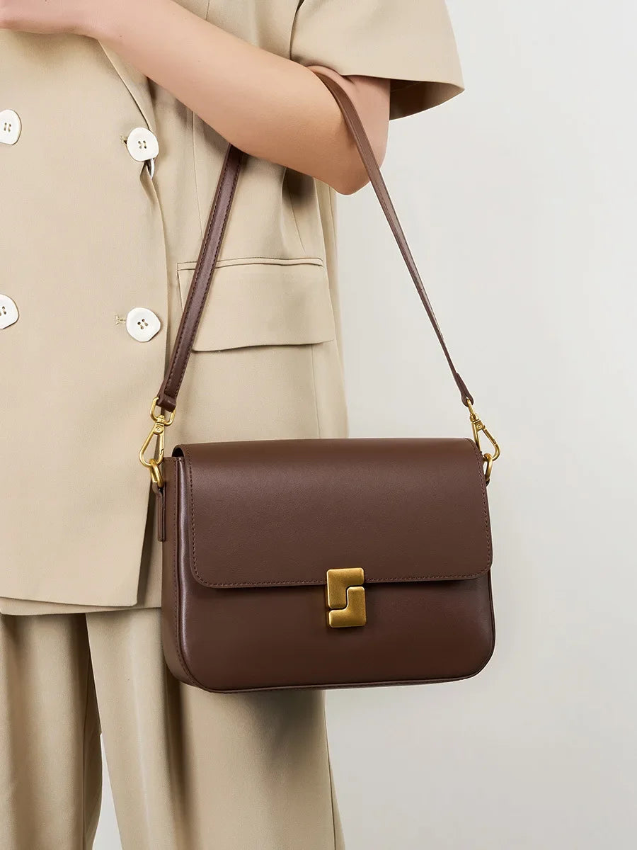 Dámská kožená crossbody kabelka