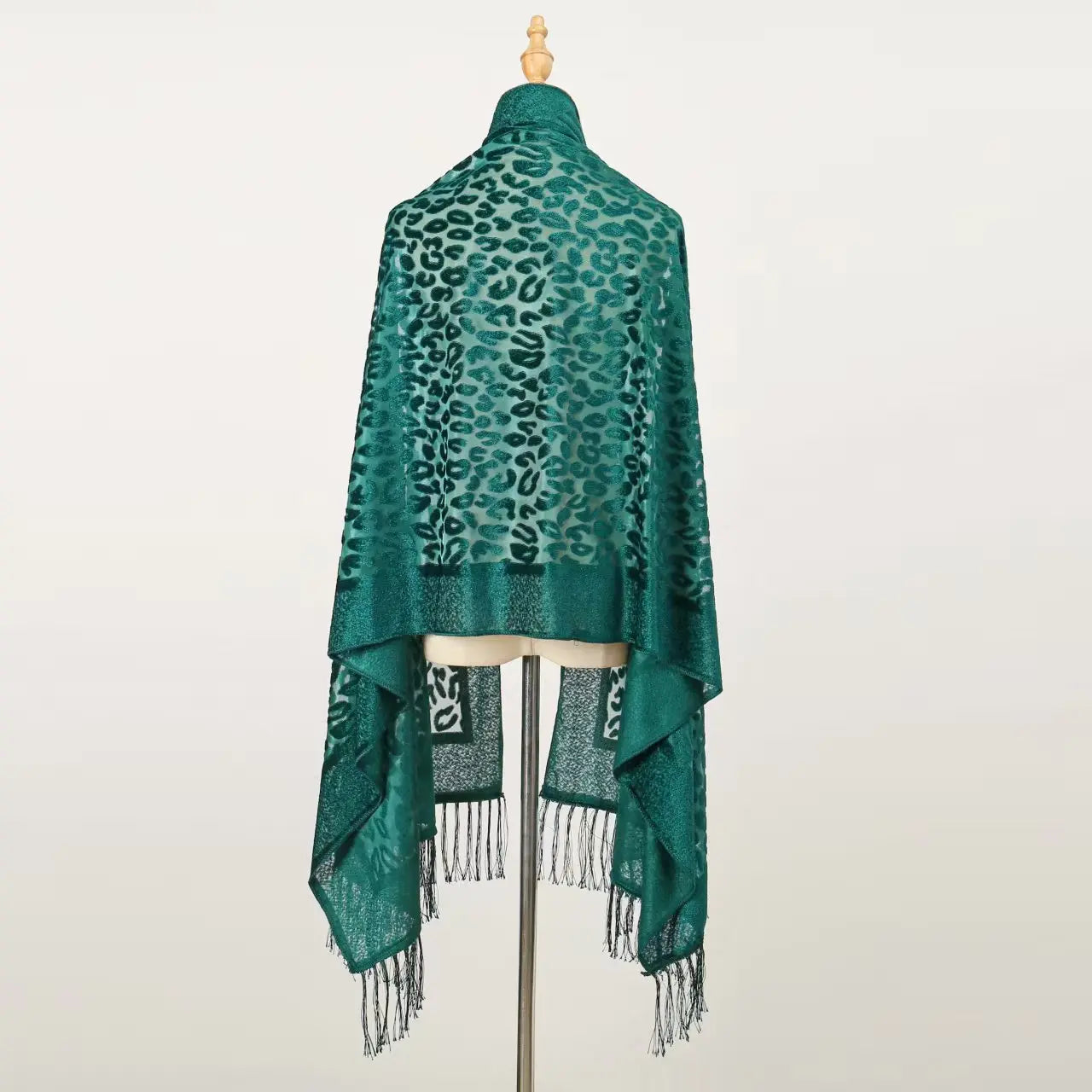 Dámská šál se vzorem