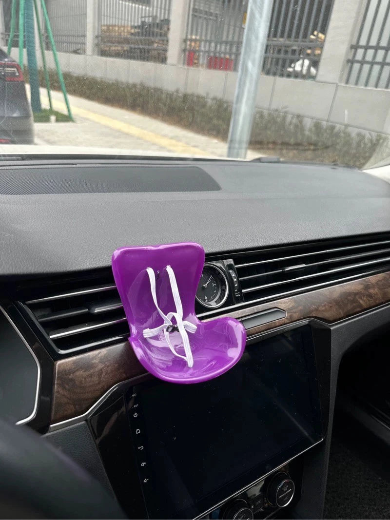 Sedačka pro Labubu
