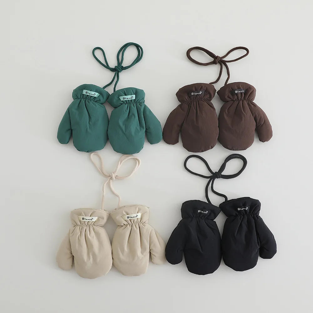 Dětské palčáky s provázkem