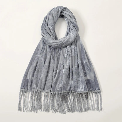 Dámská šál se vzorem