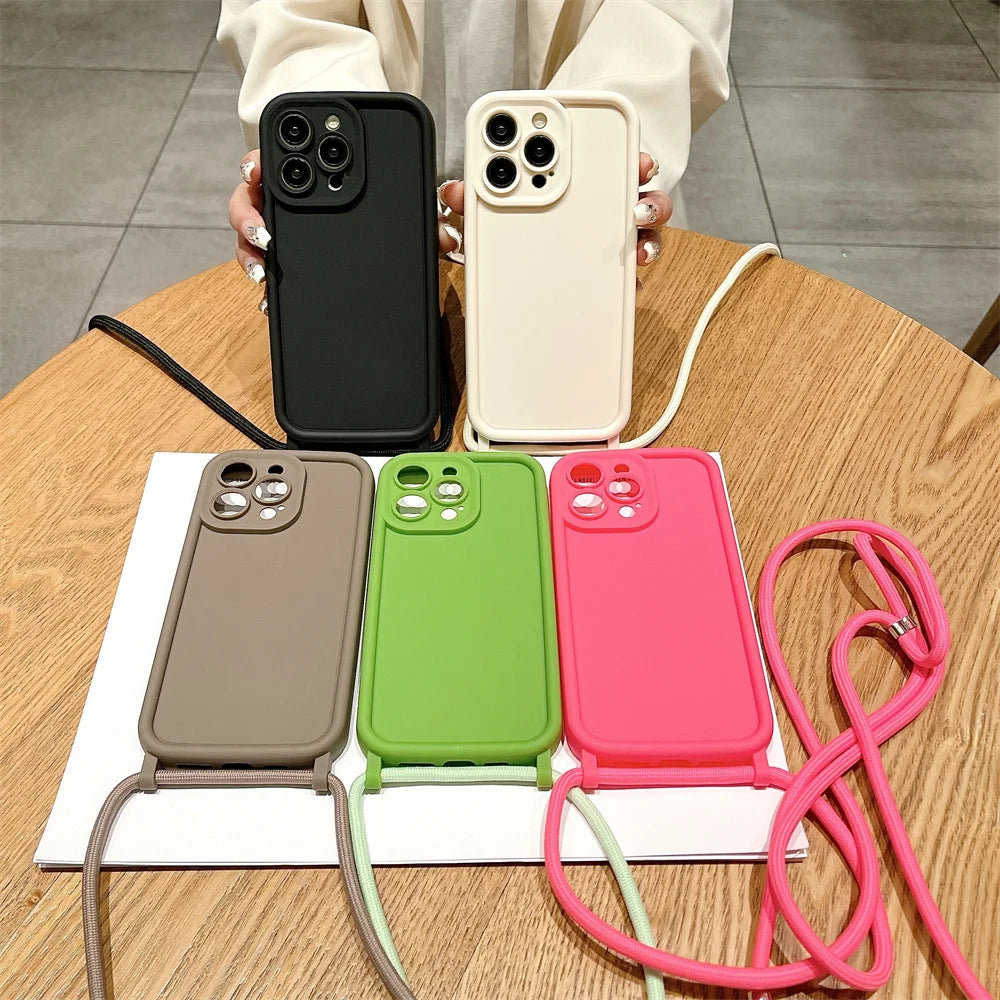 Kryt na Iphone se šnůrkou
