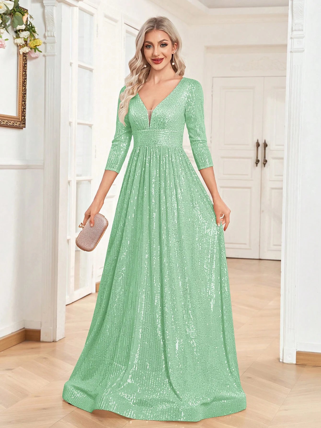 Dámské plesové šaty s dlouhým rukávem