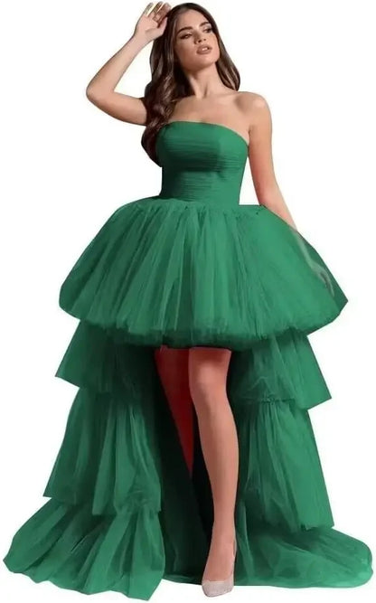 Dámské plesové šaty s tutu sukní