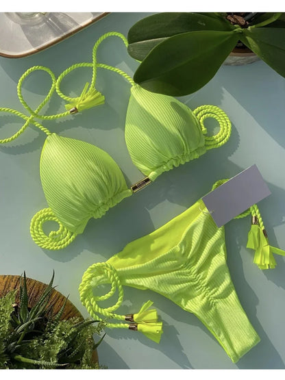 Dámské barevné bikiny