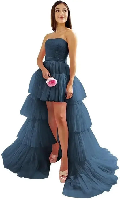 Dámské plesové šaty s tutu sukní