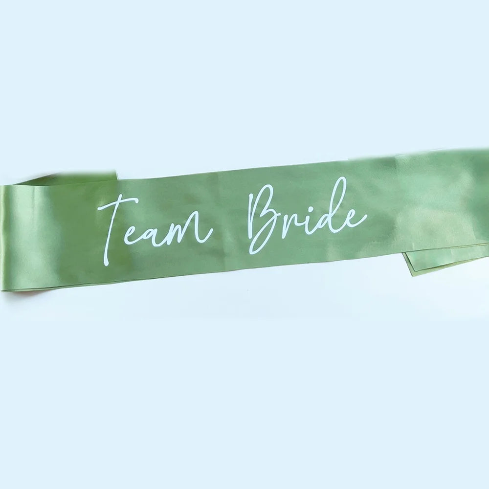 Zelené šerpy na rozlučku Team Bride